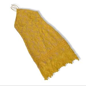 Yellow Halter Top Floral Lace Dress 🌼 NWOT